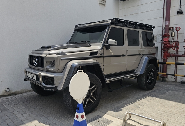 Mercedes-Benz G 500 4X4²