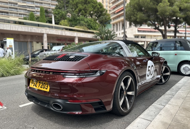 Porsche 992 Targa 4S MkI Heritage Design Edition
