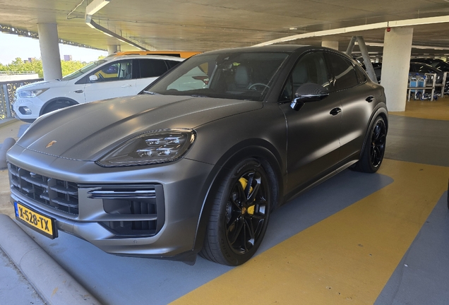 Porsche Cayenne Coupé Turbo E-Hybrid