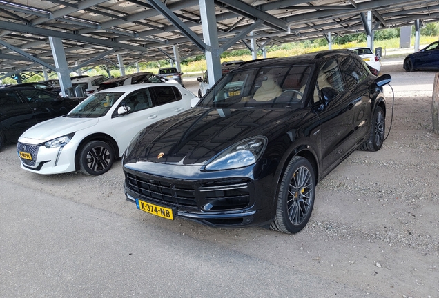 Porsche Cayenne Turbo S E-Hybrid