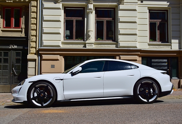 Porsche Taycan Turbo MkI
