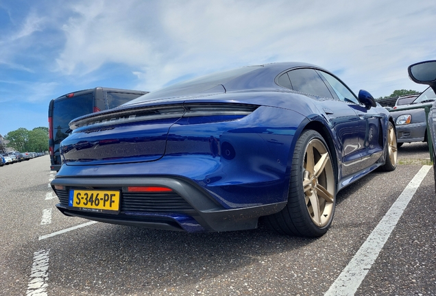 Porsche Taycan Turbo MkI