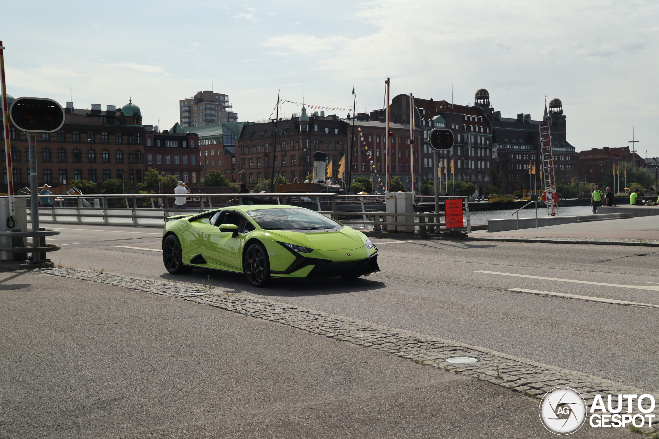 Lamborghini Huracán LP640-2 Tecnica