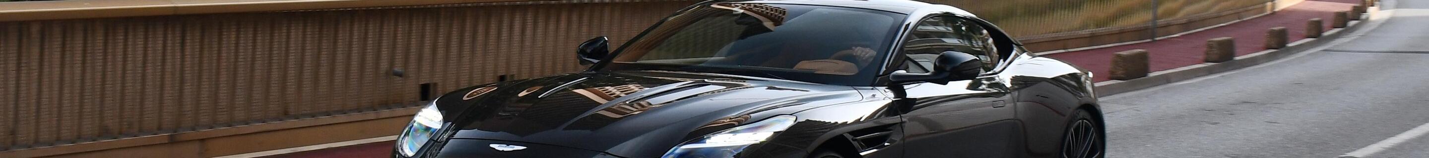 Aston Martin DB12
