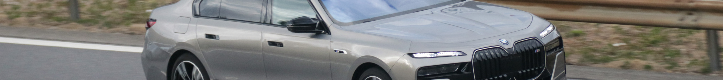BMW M760e xDrive