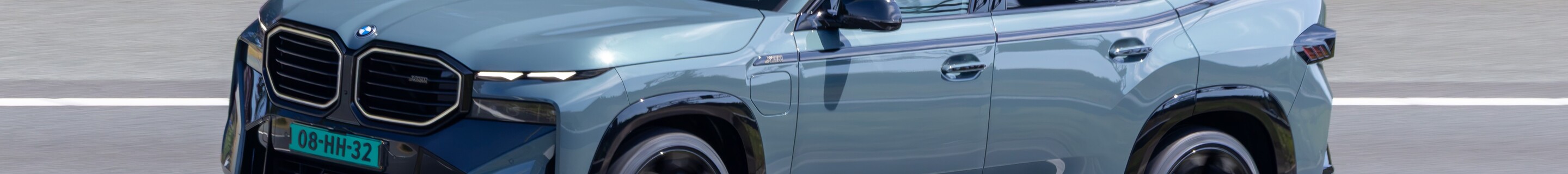 BMW XM G09
