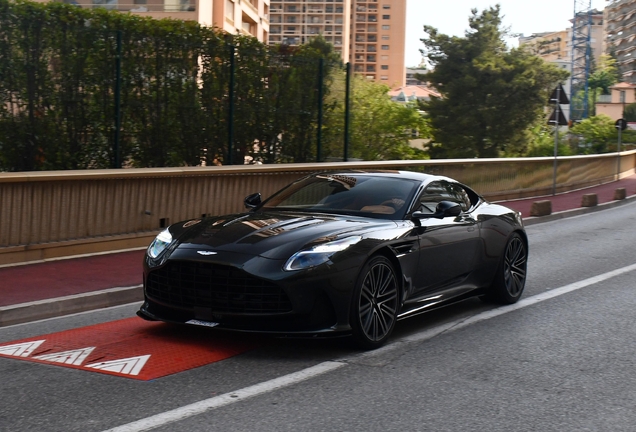 Aston Martin DB12