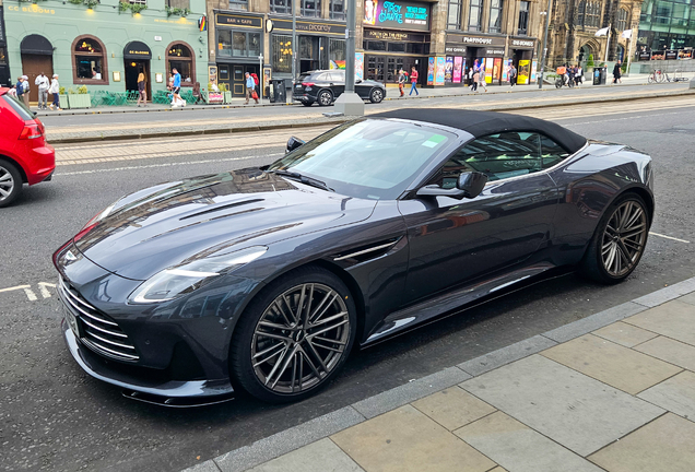 Aston Martin DB12 Volante