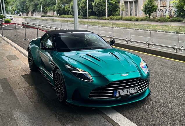 Aston Martin DB12 Volante