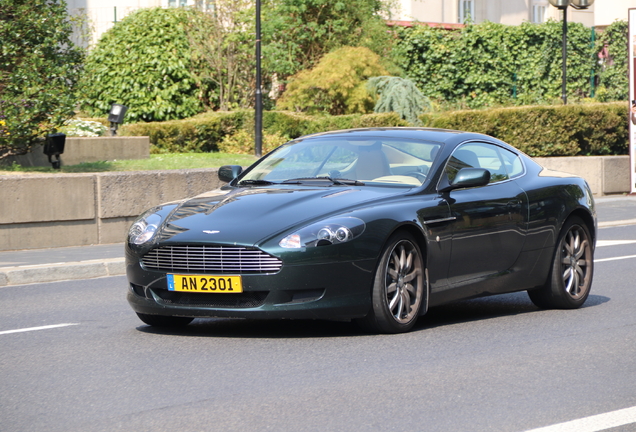 Aston Martin DB9