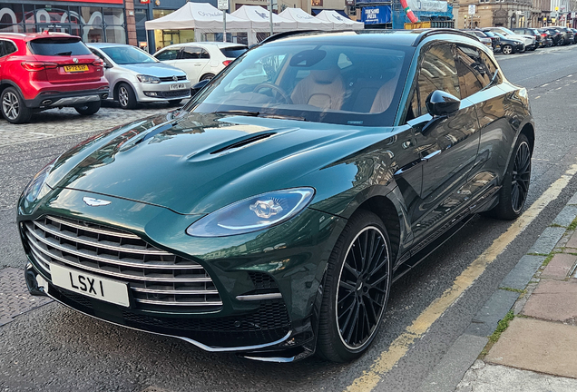 Aston Martin DBX707