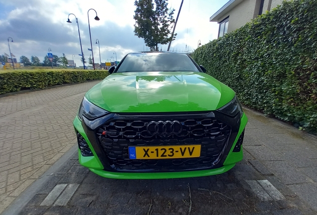 Audi RS3 Sedan 8Y