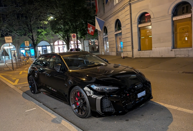 Audi RS5 Avant B10
