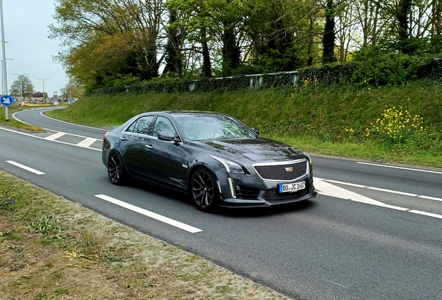 Cadillac CTS-V 2015