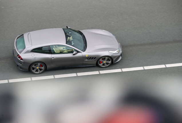 Ferrari GTC4Lusso