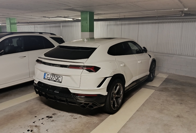 Lamborghini Urus S