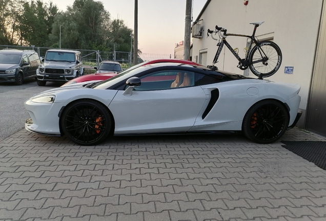 McLaren GTS
