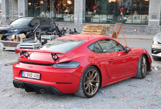 Porsche 718 Cayman GT4