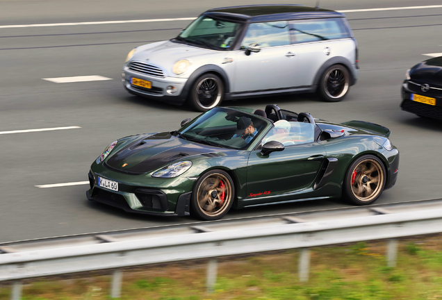 Porsche 718 Spyder RS Weissach Package