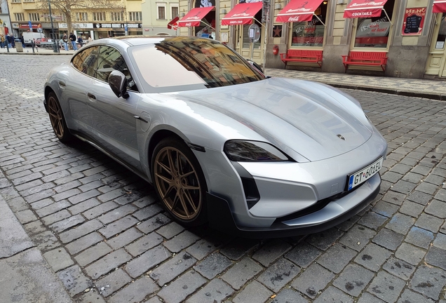 Porsche Taycan Turbo GT Kliment GT