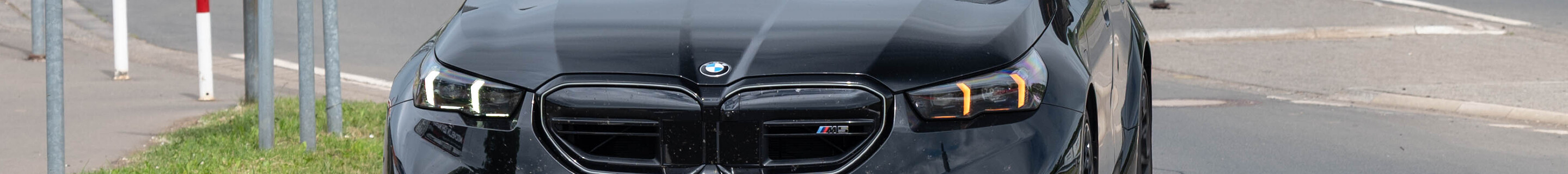 BMW M5 G90