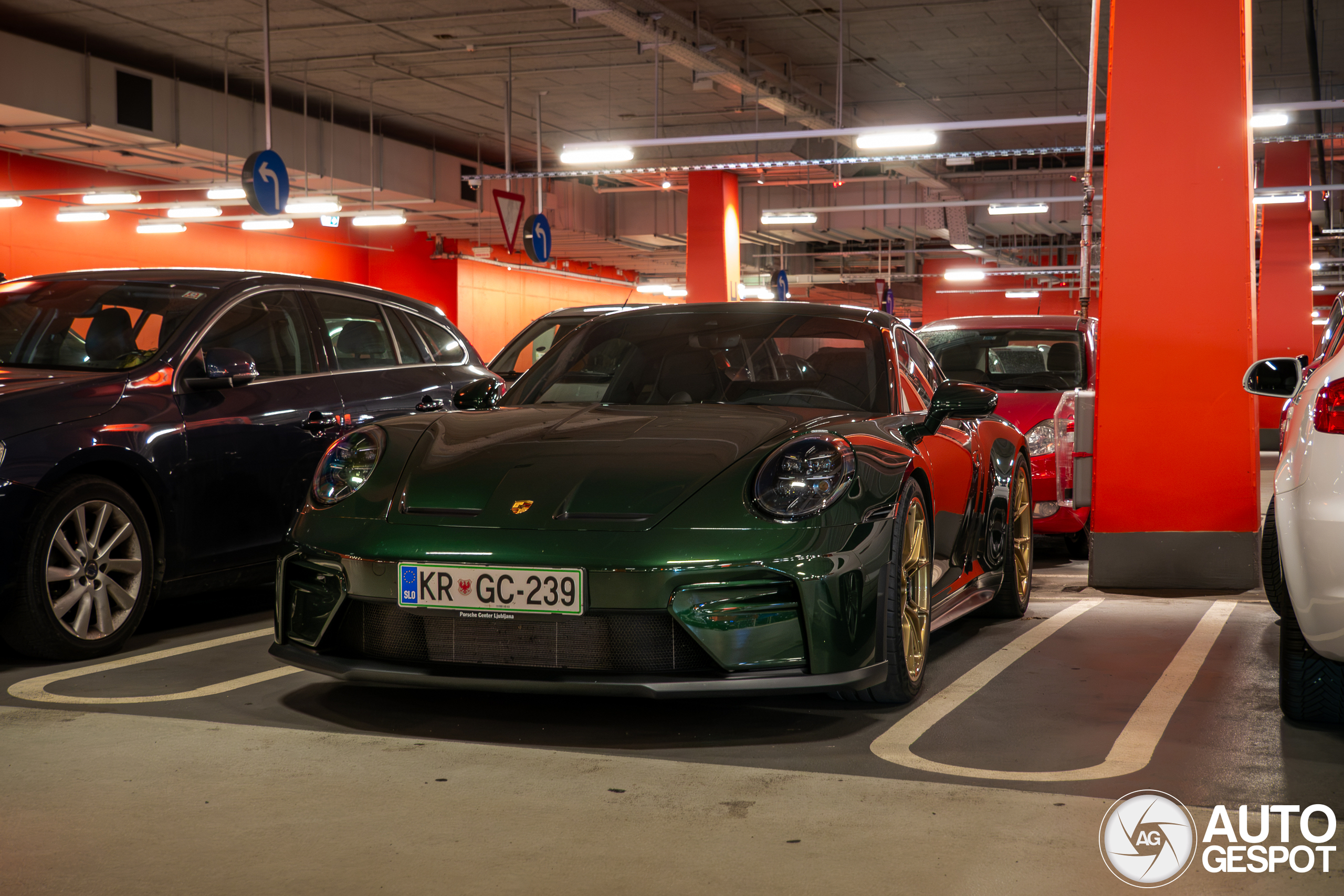 Porsche 992 GT3 Touring MkII