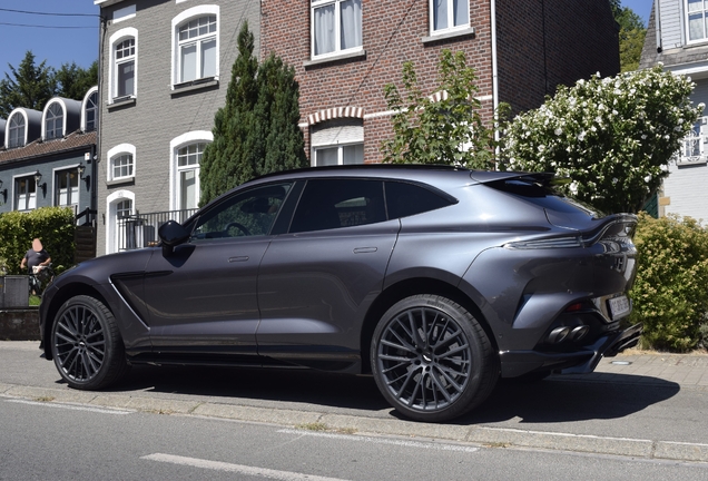 Aston Martin DBX707