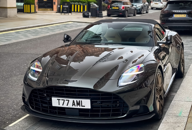 Aston Martin Vanquish Volante 2025