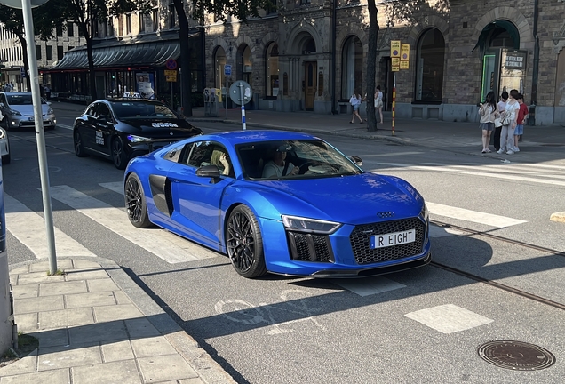 Audi R8 V10 Plus 2015