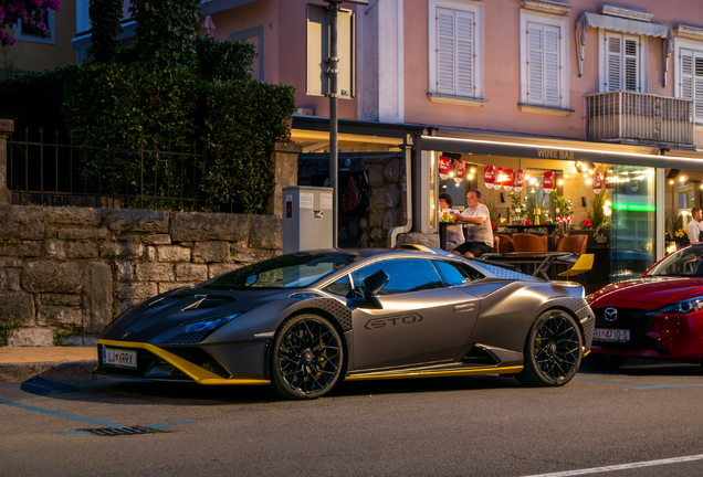 Lamborghini Huracán LP640-2 STO