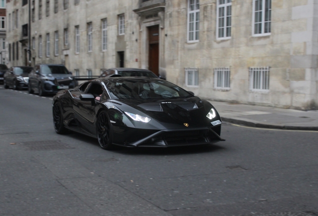 Lamborghini Huracán LP640-2 STO