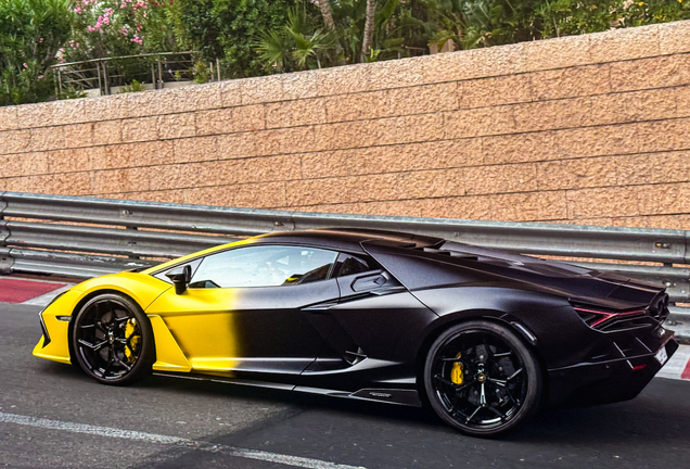 Lamborghini Revuelto
