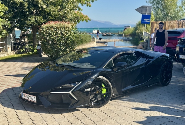 Lamborghini Revuelto