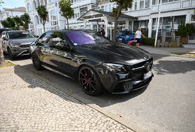 Mercedes-AMG E 63 S W213