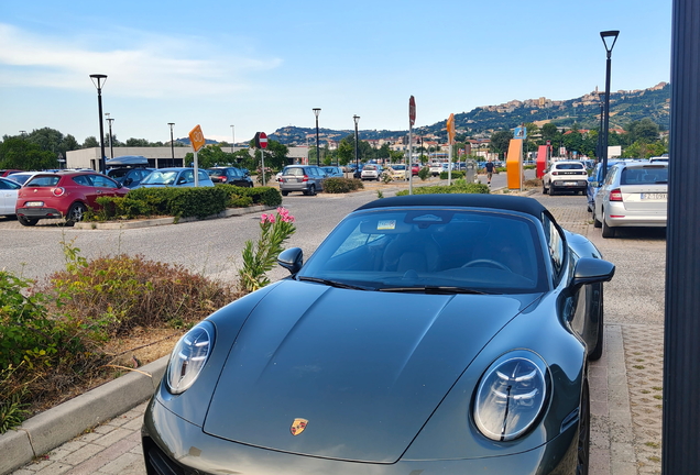 Porsche 992 Carrera 4S Cabriolet MkII