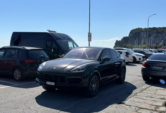 Porsche Cayenne Coupé Turbo E-Hybrid