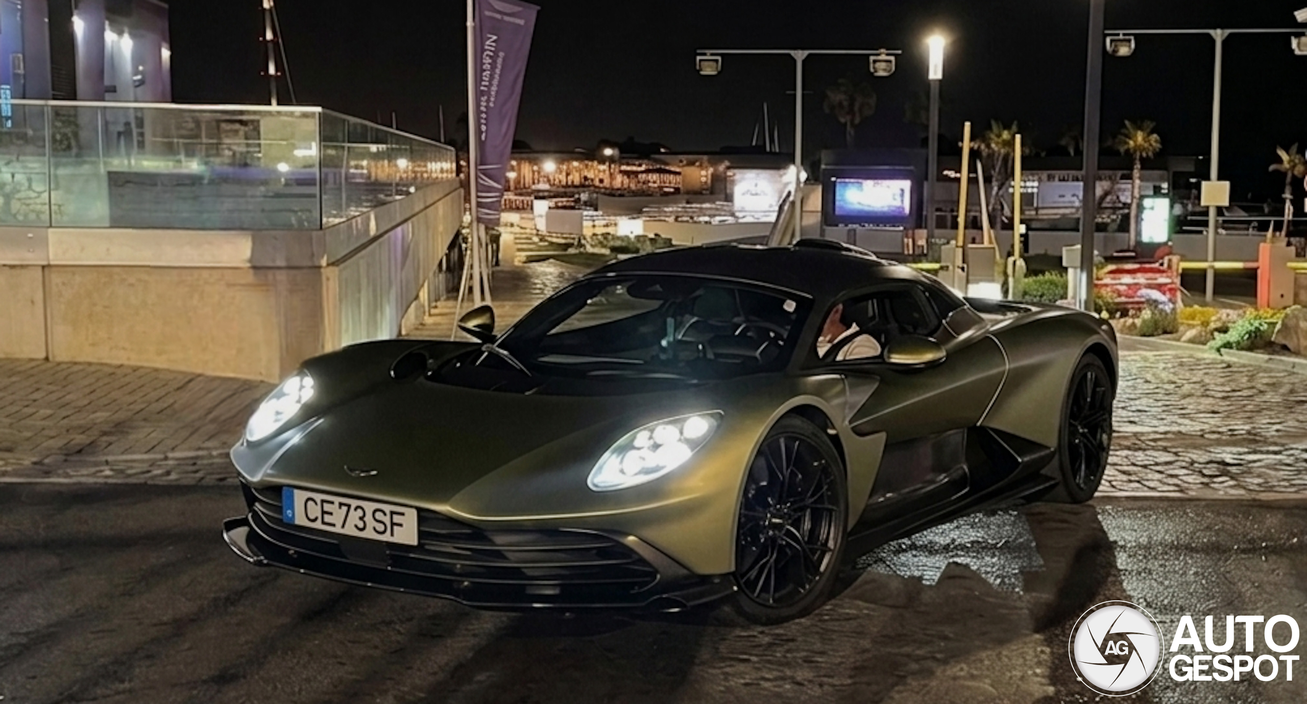 Aston Martin Valhalla