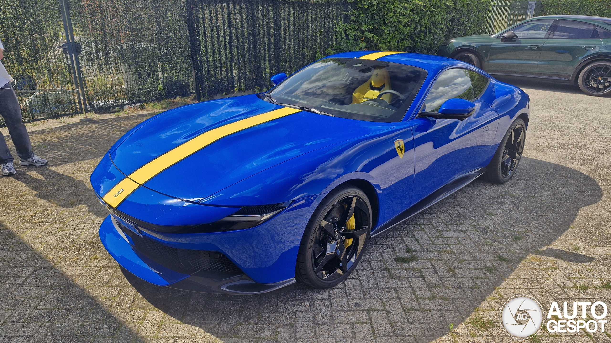 Kleurrijke Ferrari's in Uden