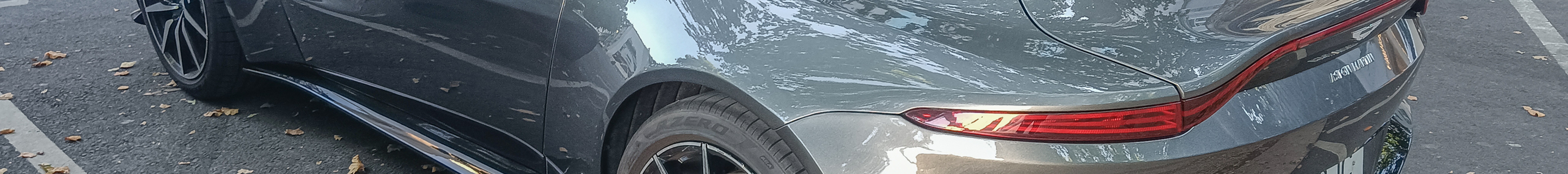 Aston Martin V8 Vantage 2018