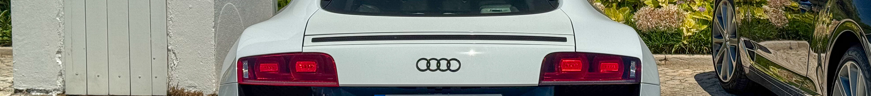Audi R8 V10