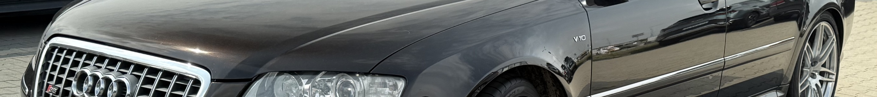 Audi S8 D3