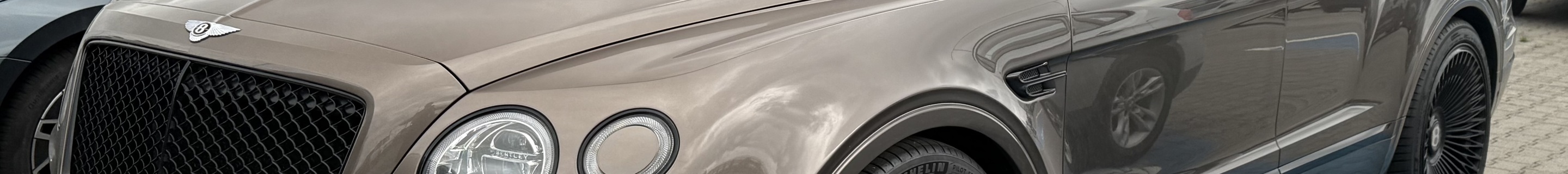 Bentley Bentayga V8