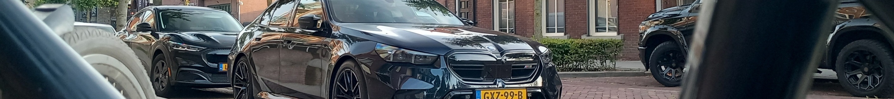 BMW M5 G90