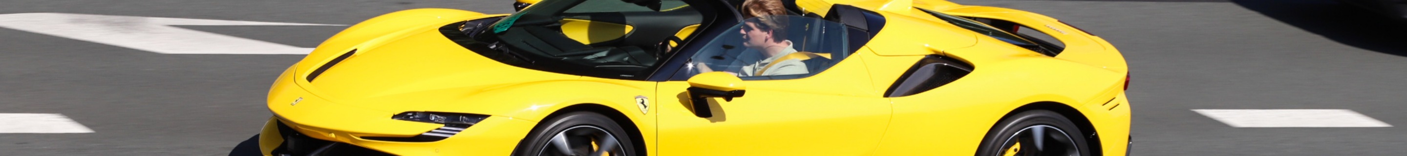 Ferrari SF90 Spider