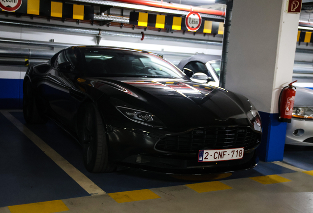 Aston Martin DB11 V8