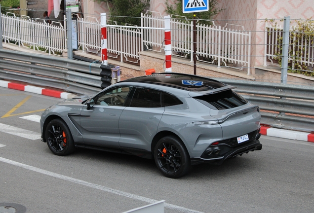 Aston Martin DBX707