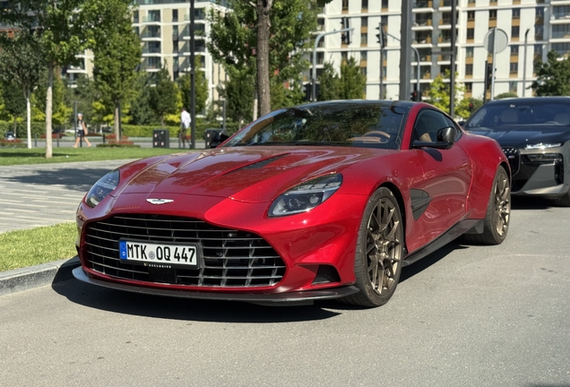Aston Martin Vanquish 2025