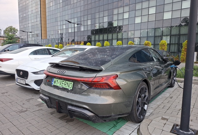 Audi RS E-Tron GT 2025