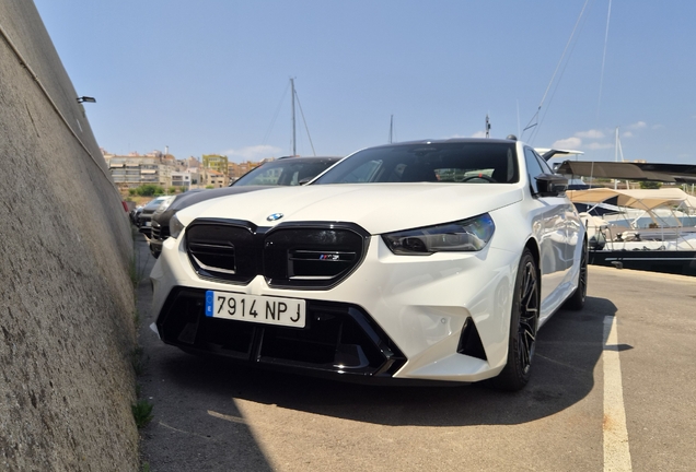 BMW M5 G90