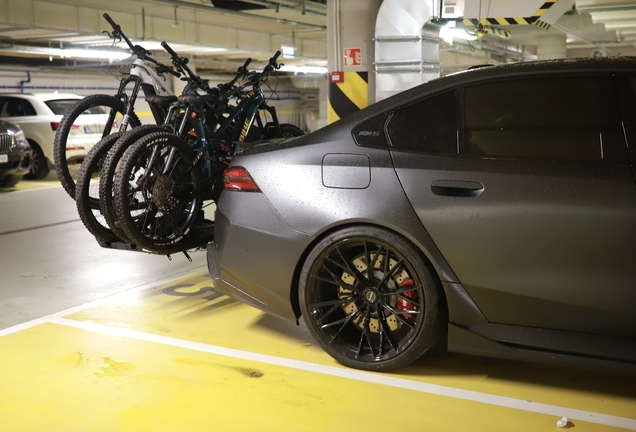 BMW M5 G90